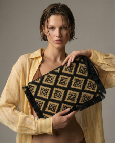 JUICY CLUTCH CYCLADITISSA1